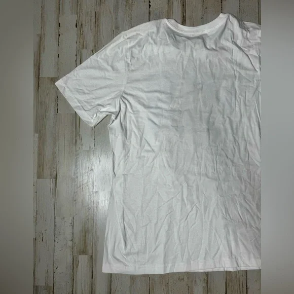 Adidas graphic T Shirt men's Large short sleeve White NWT - Picture 9 of 9